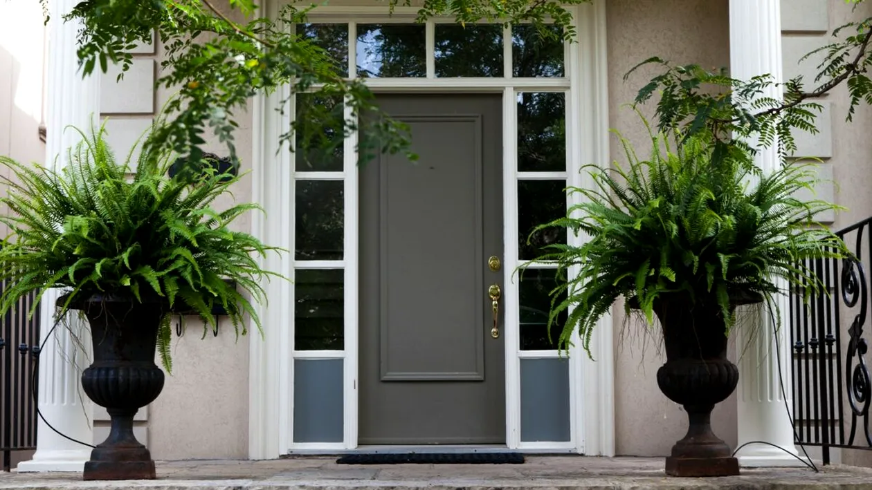 Cum atragi fericirea, norocul și iubirea în viața ta. Ce trebuie să pui la ușă