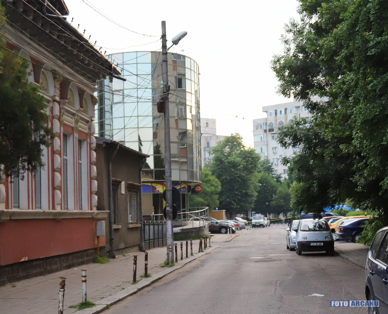Alertă cu bombă la o bancă din centrul orașului Giurgiu. Pirotehniștii au ajuns, de urgență, la fața locului
