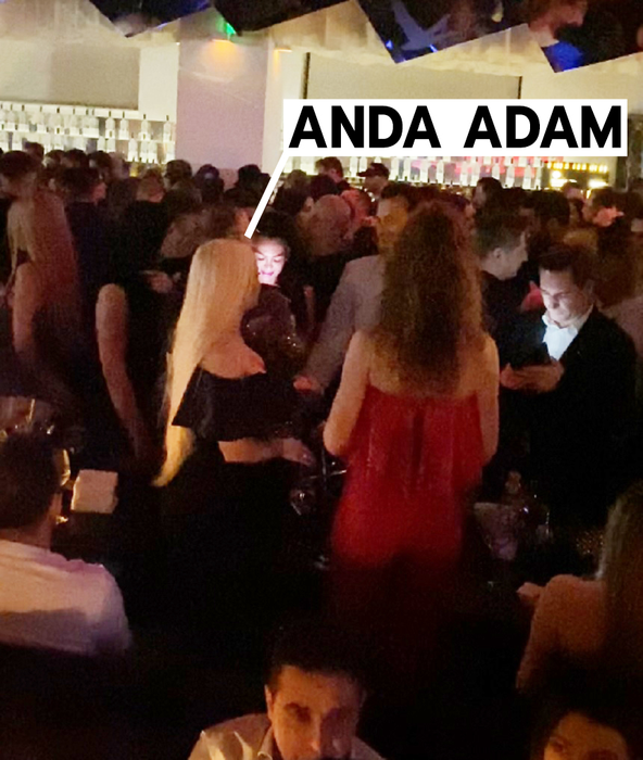 Anda Adam s-a distrat la LOFT