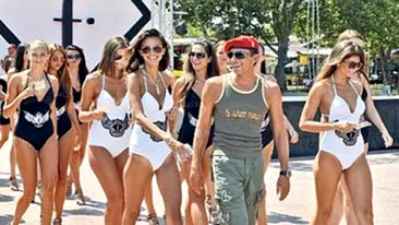 Fetele in bikini aduse de Mazare la vot, audiate