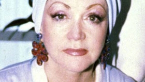 Pozele care te vor lasa cu gura cascata! Mama unui star hollywoodian arata ASA la 90 de ani!