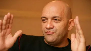 Bomba in Liga I! Patronul miliardar al Astrei a negociat in timpul meciului Romania – Argentina cu un fost stelist!