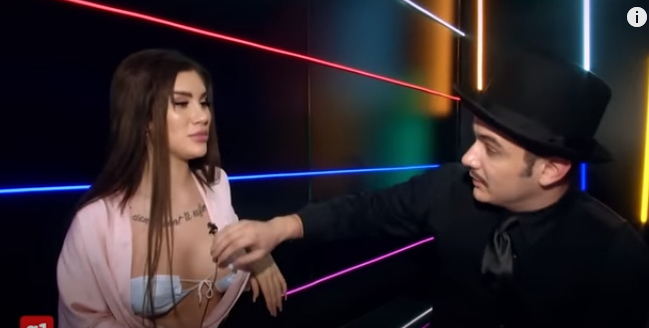 Ce nu s-a văzut la Tv. Vlad Drăgulin a atins-o în zonele intime pe Bia Khalifa, la iUmor VIDEO