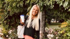 Anorexia a ucis o tânără influenceriță. A murit în brațele celei mai bune prietene