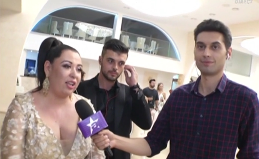 Oana Roman a îmbrăcat rochia de mireasă mult dorită la 4 ani de la nuntă: “Nicio relație nu e perfectă”. Prezentatoarea s-a asortat cu fiica ei