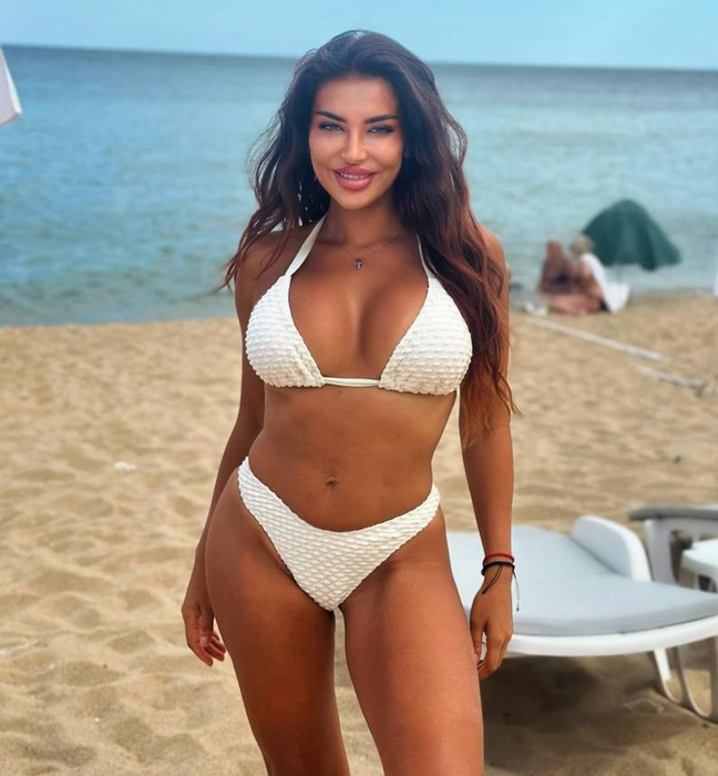 Elena Ionescu nu mai merge la saloane(sursă - instagram.com)