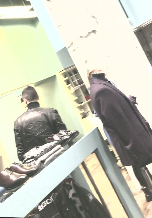 Cătălin Tomată este decis să bată tot mall-ul pentru a cumpăra cadouri