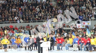 Peste 60.000 de persoane participa la mitingul USL pentru lansarea candidatilor la parlamentare, la Arena Nationala