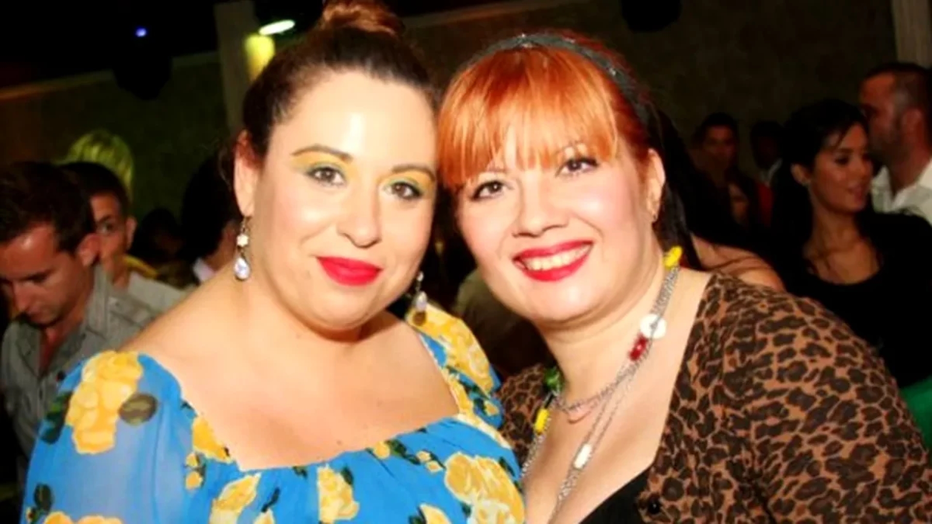 Oana și Catinca Roman sunt din nou la cuțite. Ce își reproșează surorile Roman la nici două luni de la înmormântarea mamei lor