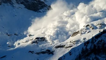 Risc de avalanşă în Munţii Făgăraşi! La Bâlea Lac, zăpada depăşeşte 75 de centimetri