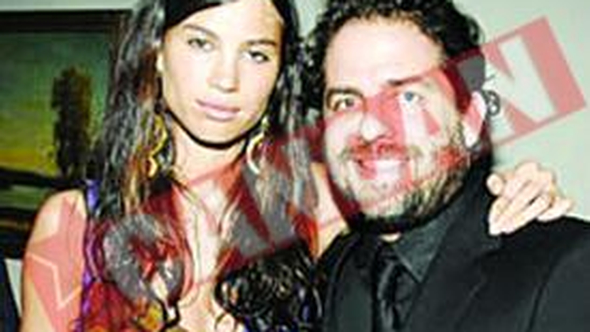 Alina Puscau, ceruta de sotie de un regizor
