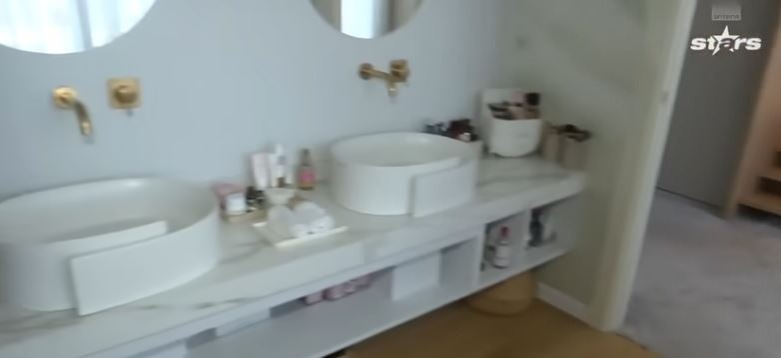 Partajul după divorțul dintre Andreea Popescu și Rareș Cojoc. La cine rămâne penthouse-ul de 4 milioane de euro? Imagini cu locuința de lux