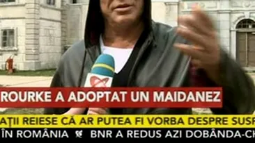 Mickey Rourke a adoptat un caine din Romania! Afla mai multe despre planurile sale de a ridica un adapost pentru cainii maidanezi in tara noastra!