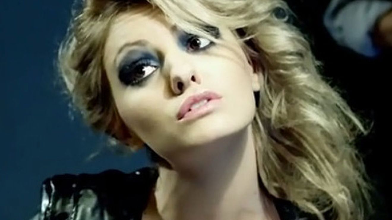 Marcel Prodan a ajuns sa detina controlul absolut asupra "afacerii" Alexandra Stan, dupa ce a scapat de tatal ei! Vezi cum!