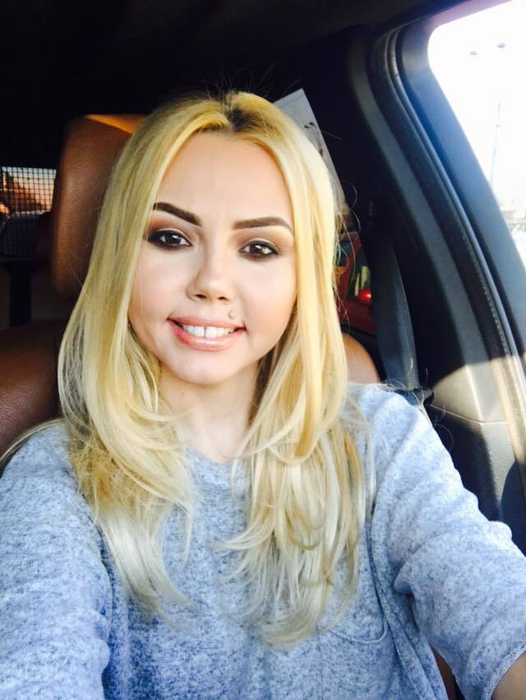 Tatăl Denisei Manelista a decis. Unde îşi va duce fiica pentru tratament