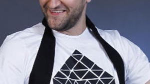 Surpriză inedită pentru fanii lui Smiley! Vezi cum le mulţumeşte prietenilor virtuali pentru like-urile primite pe Facebook