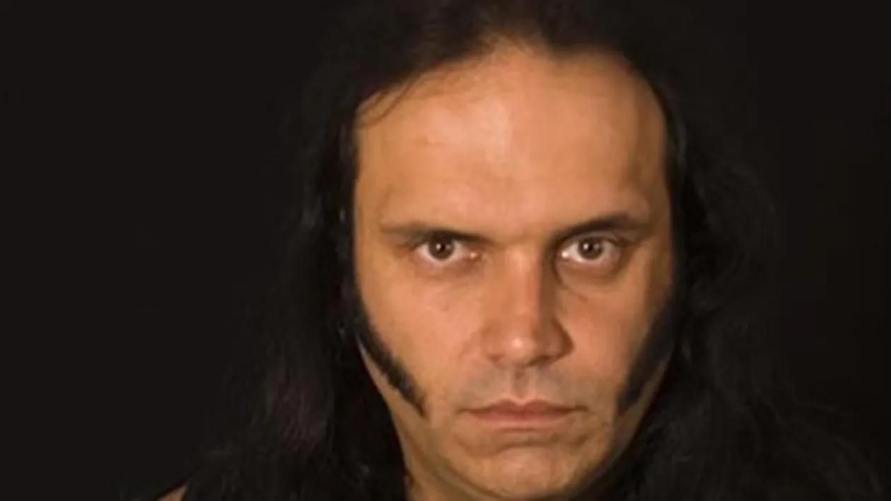 O trupa rock romaneasca va inregistra o piesa cu fostul solist al legendarei trupe Iron Maiden