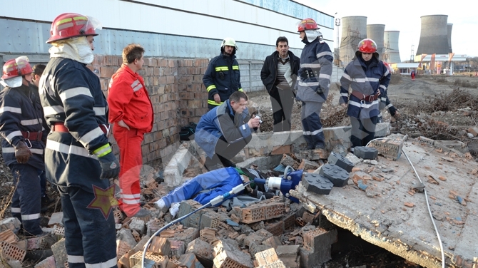 Adolescent de la casa de copii, mort sub daramaturi in timp ce cauta fier vechi