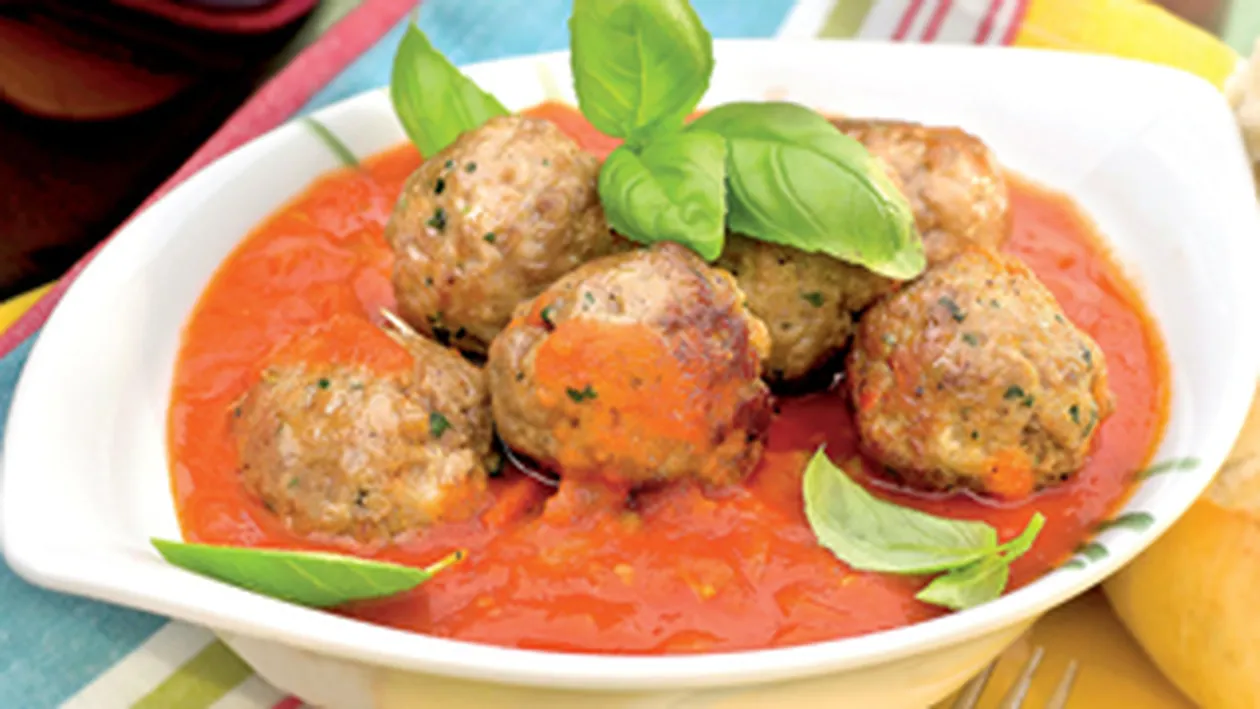 Chiftelute cu surprize! O brazilianca a gasit un prezervativ in mancarea ei!