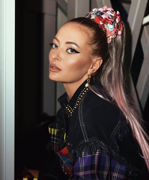 Ce studii are, de fapt, Delia Matache și câți bani câștigă la Antena 1. Îți vei schimba părerea despre ea