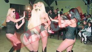 Incendiu cu Dolls si liber la bautura