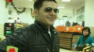 VIDEO Varciu le-a facut "catele" pe Sanzi si Tonciu si a flirtat cu o domnisoara la piata: "Pot sa platesc in natura?"