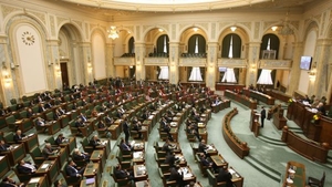 Legea carantinei în caz de coronavirus va fi modificată! Totul se decide azi! Cum va arăta actul normativ