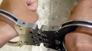 Douazeci si patru de romani suspectati de furt au fost arestati in Sardinia