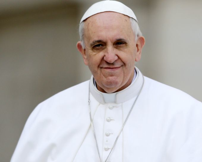 Papa Francisc, mesaj în limba română pe Twitter: ”Fecioarei Maria vă încredințez pe voi toți”
