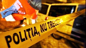 A crezut că va scăpa după ce şi-a omorât tatăl cu toporul şi a şters urmele crimei. Cine va fi judecat împreună cu tânărul de 17 ani din Prahova