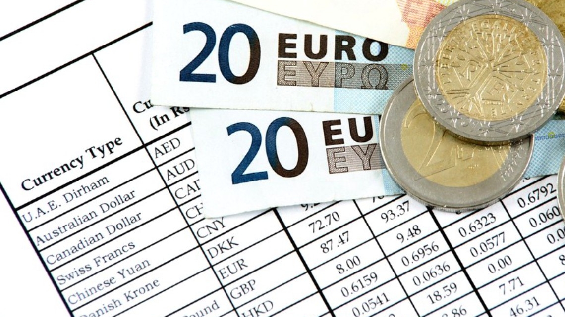 Curs valutar BNR, vineri, 11 septembrie 2020. Cât costă azi euro, dolar și lira