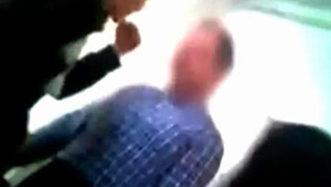 VIDEO Vezi ce cap in gura isi ia un elev de la profesorul sau!