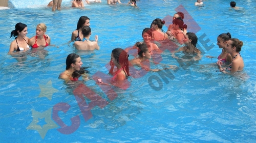 Concurentele de la Miss World s-au balacit la Brasov