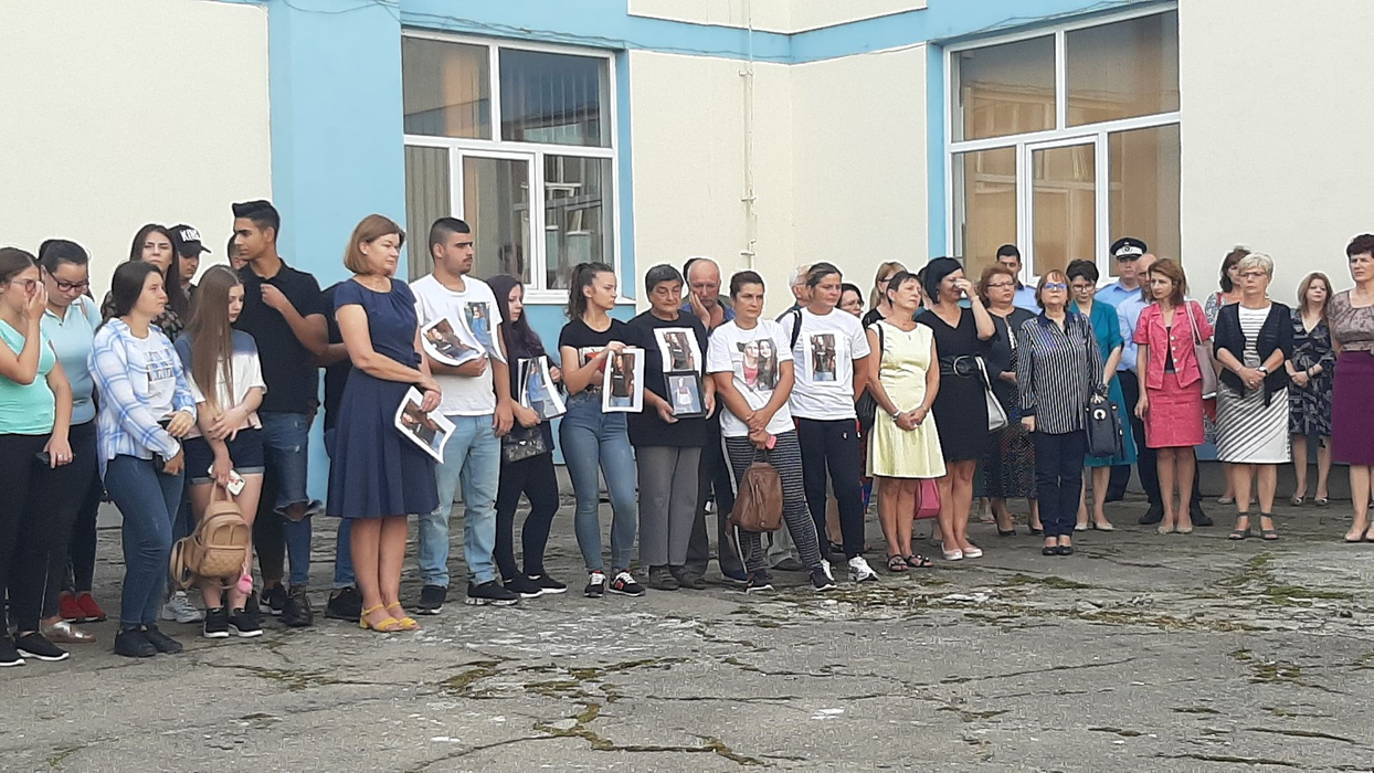 Mama Luizei Melencu, mesaj sfâșietor la colegiul unde învăța fiica ei: ”Un monstru cu chip de om a răpit-o și nu spune unde a dus-o”