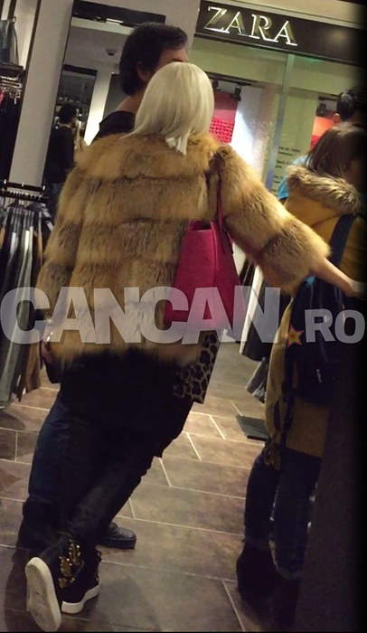 Raluca Bădulescu, la shopping cu soţul
