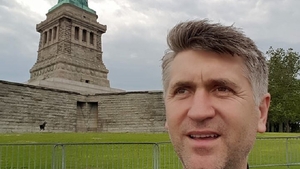 Conversaţiile halucinante între ”Ionuţ” şi părintele Pomohaci! ”Sunt activ!” ”Să faci o clismă”