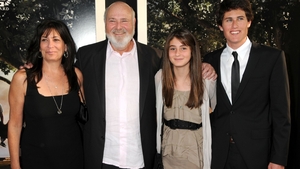 Cine este Nick Reiner, acuzat că și-a ucis tatăl, celebrul regizor Rob Reiner. A avut numeroase probleme de-a lungul vremii