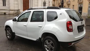 Pericolul mortal care s-ar ascunde sub capota de la Dacia. Revoltă în masă a șoferilor după descoperirea făcută