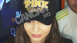 Monica Gabor a revenit in Romania! Vedeta a vorbit despre fiica ei, dar si despre Mr. Pink! "Ne iubim mult"