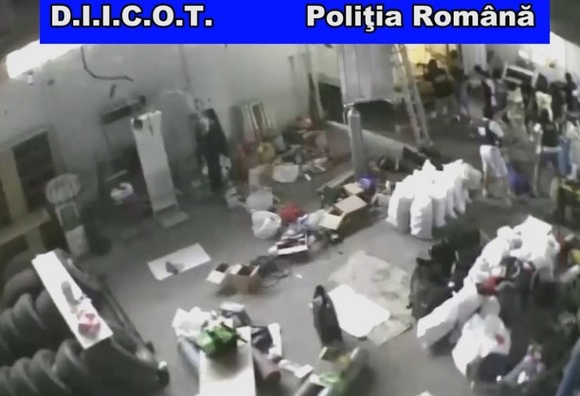 112 ani de închisoare pentru traficanții care au șocat România