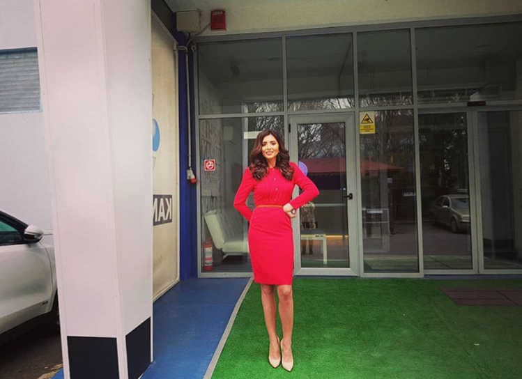 Ilinca Obădescu, sexy-prezentatoarea de la Kanal D