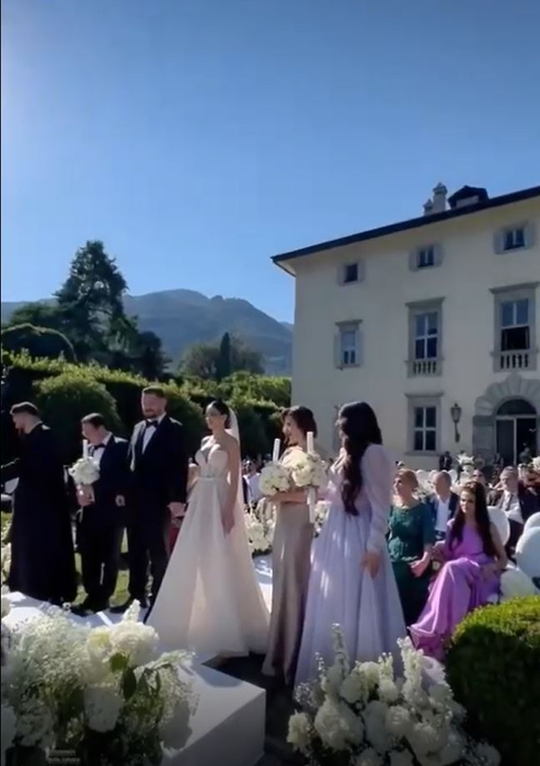 Alex și Bianca, alături de nași, la nunta faraonică de pe malul lacului Como (Foto: Instagram)