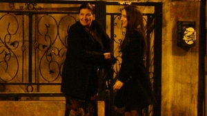 La un an de la disparitia lui Serban Ionescu, Magda Catone si-a cinstit viitoarea nora cu o cina la restaurant!