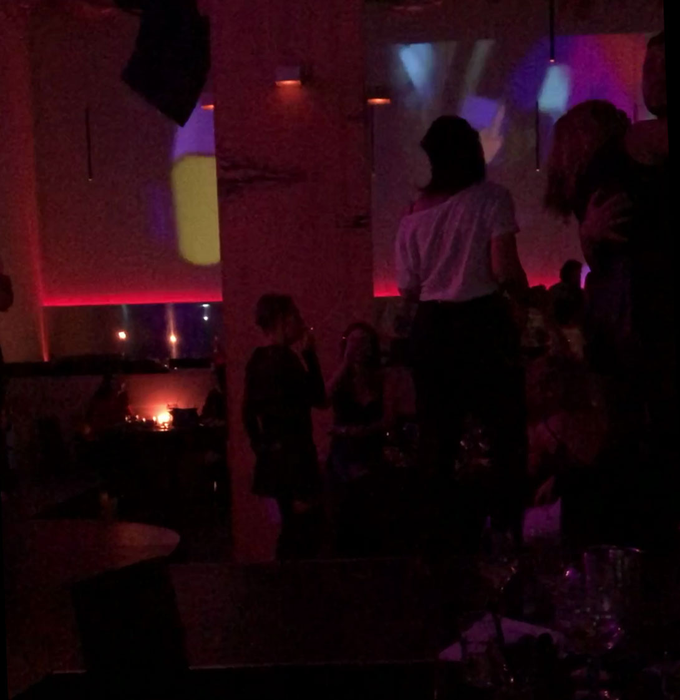 Geta Voinea s-a distrat la maximum, alături de un stripper, de Ziua Internațională a Femeii