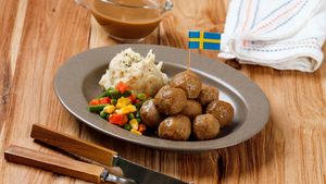 Check in | Cât am plătit pentru un meniu cu chifteluțe la Ikea în Stockholm? Cât de diferit e prețul față de București