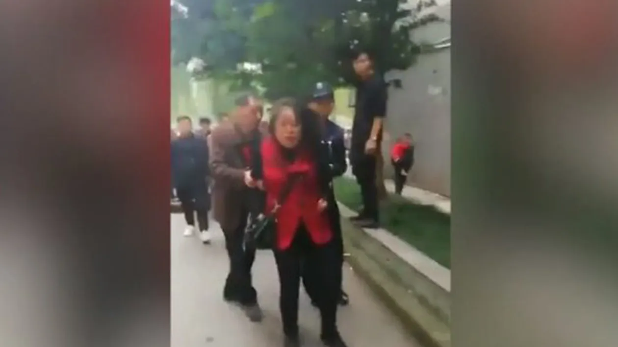 Cel puțin 14 copii au fost atacaţi cu un cuțit la o grădiniță din centrul Chinei