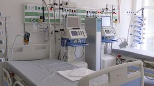Caz șocant! A ascuns că a fost testată pozitiv cu Covid-19 și după 42 de zile toată familia ei a murit