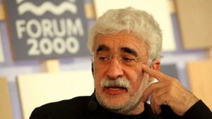 Scene tulburătoare în familia lui Adrian Sârbu. Tatăl mogulului media a fost găsit inconștient într-o baie a bazei de agrement din Brașov