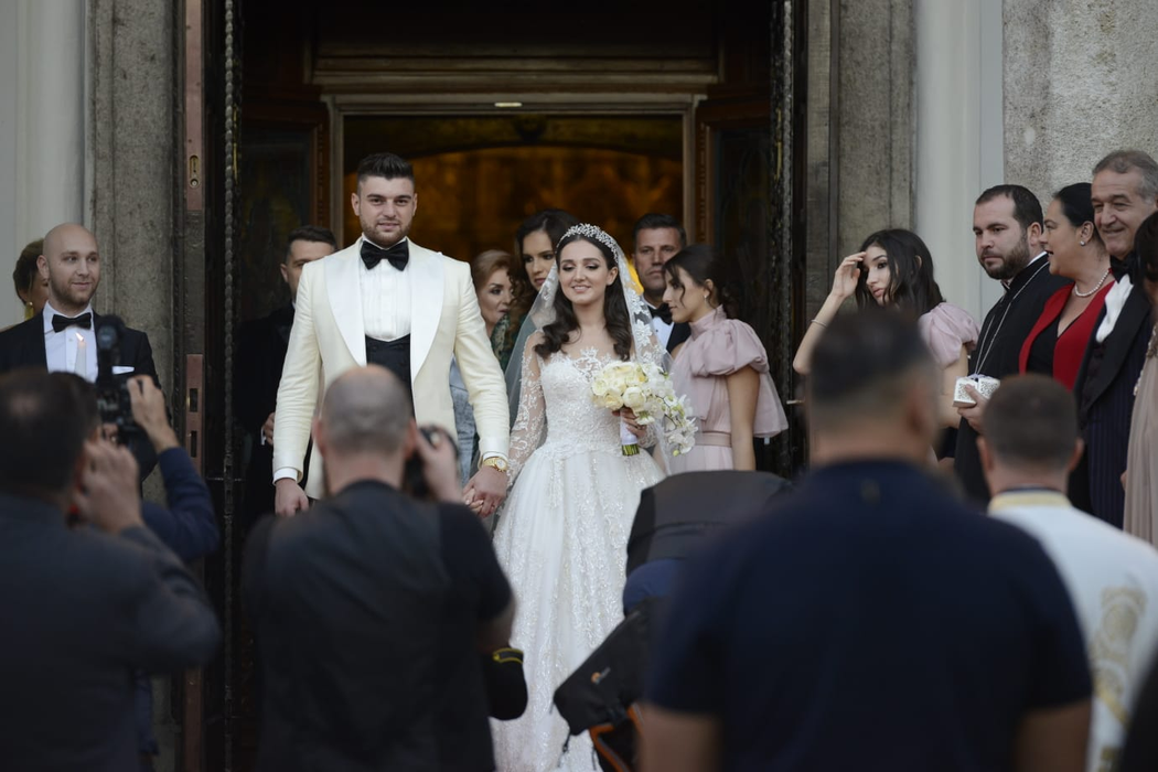Mirii au fost numai un zâmbet