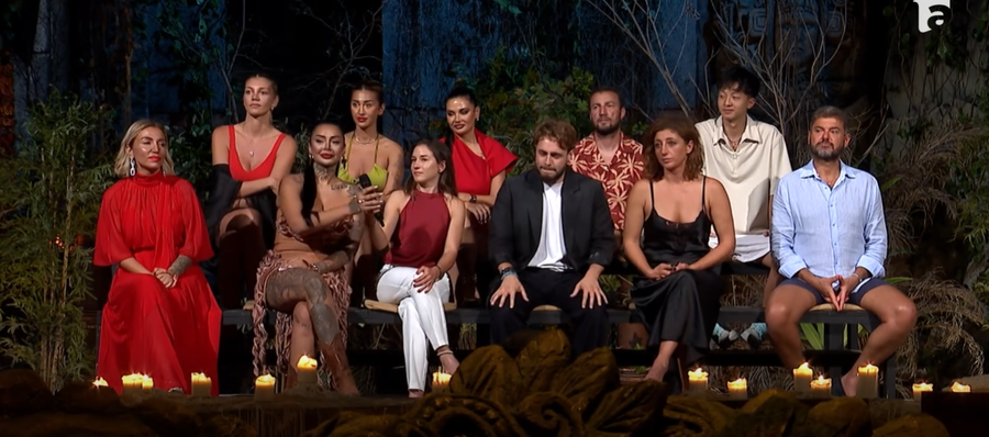 Cum s-a îmbrăcat Naba la finala Survivor /Foto: Captură Antena 1